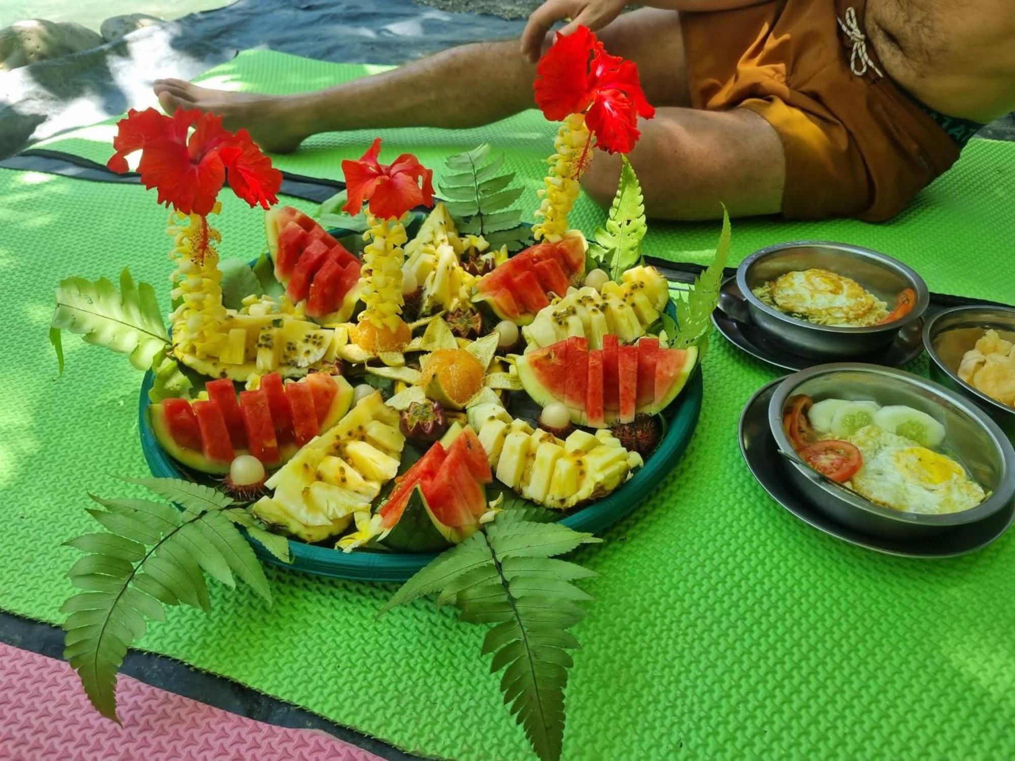 Lucky Bamboo'Bungalows-Resto And Orangutan Jungle Trekking Tours Bukit Lawang Exterior photo