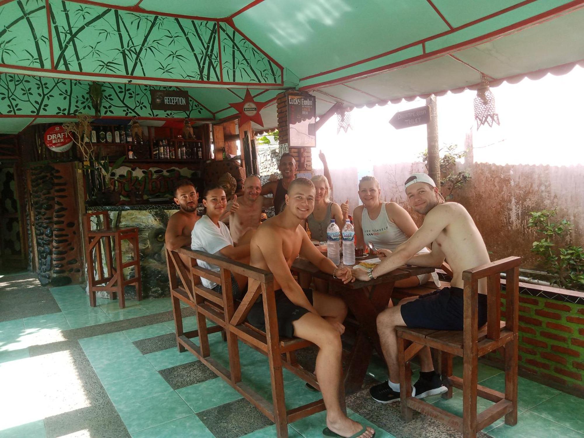 Lucky Bamboo'Bungalows-Resto And Orangutan Jungle Trekking Tours Bukit Lawang Exterior photo